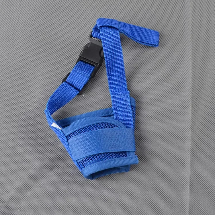🐕 Découvrez notre muselière pour chien respirante et ajustable. Promenez votre compagnon en toute sérénité sans compromettre son confort respiratoire !