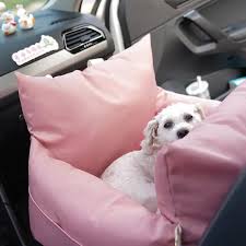 lit-pour-chien-rose-en-sac